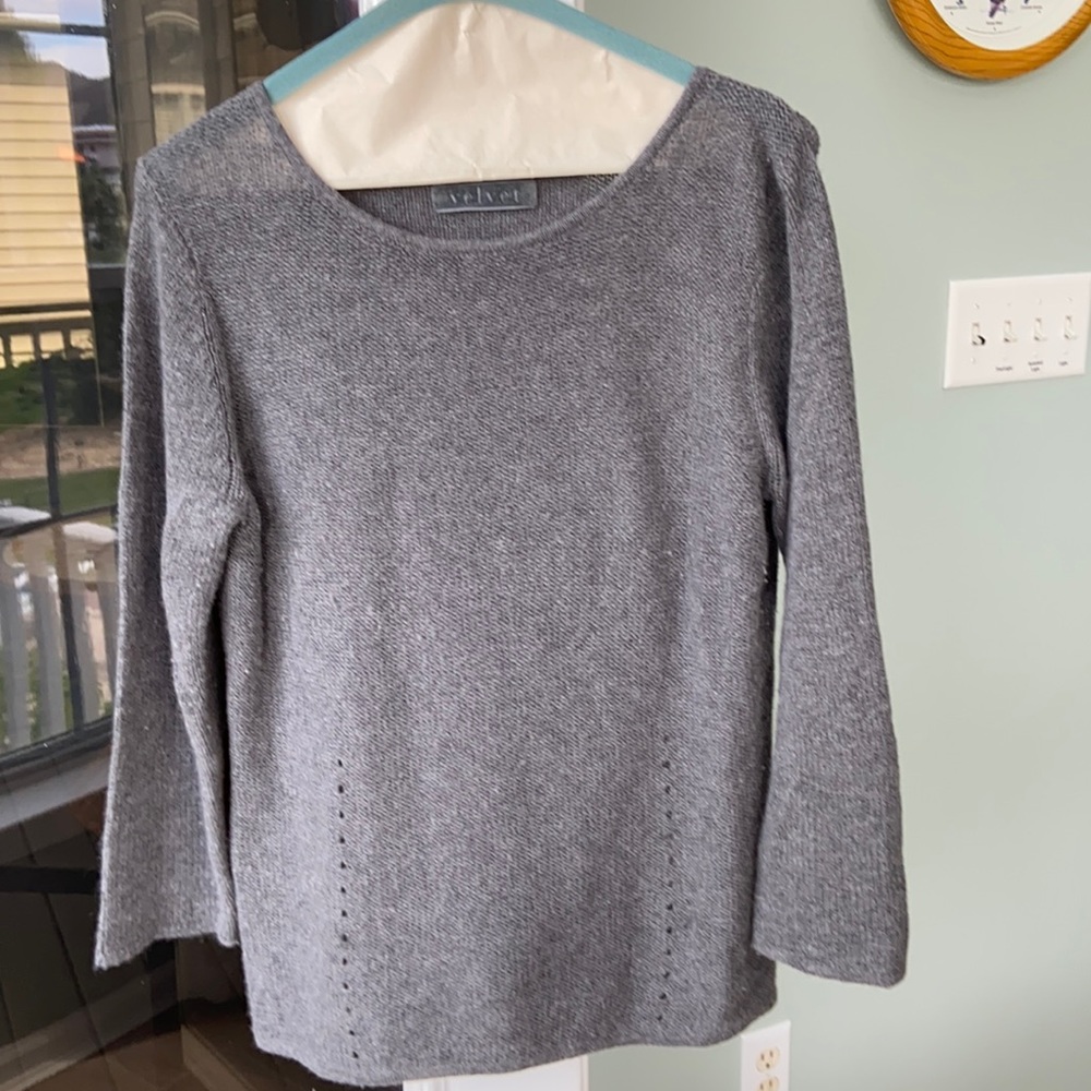 Cashmere Velvet sweater. Size M